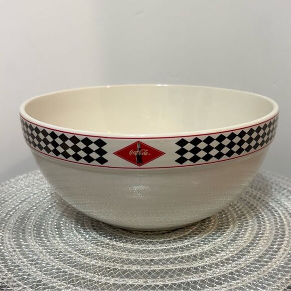 Coca Cola Gibson Black Diamond 9.5” Mixing Bowl - Picture 1 of 10